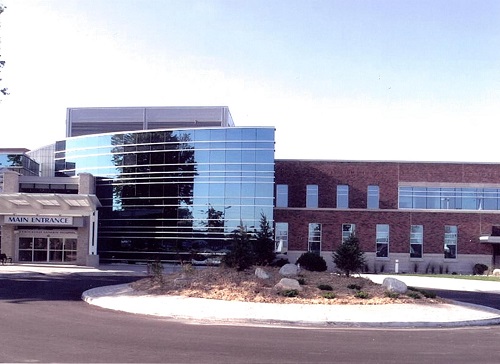 exterior of the New hospital expansion in 2003